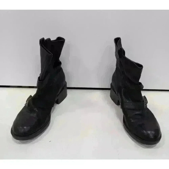 Cole Haan Black Leather Biker Boots Size 7.5 Vintage Style - Picture 2 of 6